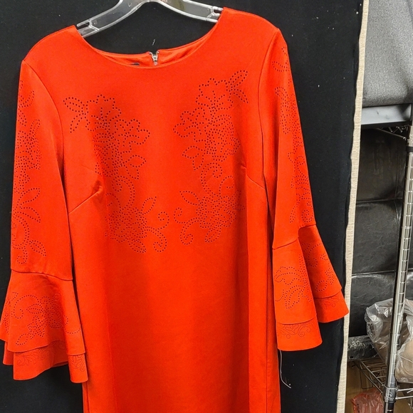 Dress - Picture 2 of 5